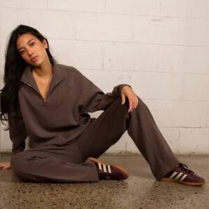 SPYDER⭐️Chocolate 2 piece set❤️Comfy!